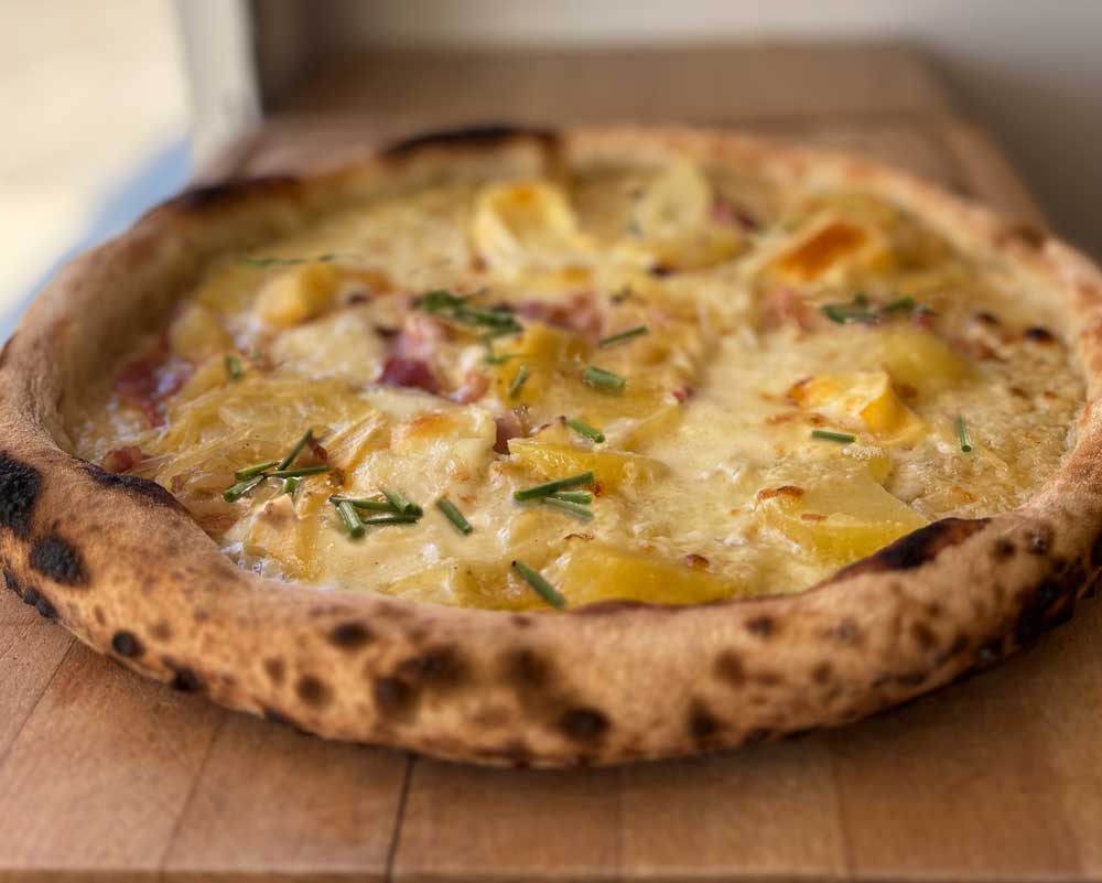savoyarde pizza-savoyarde-foodtruck-chauffe-marcel