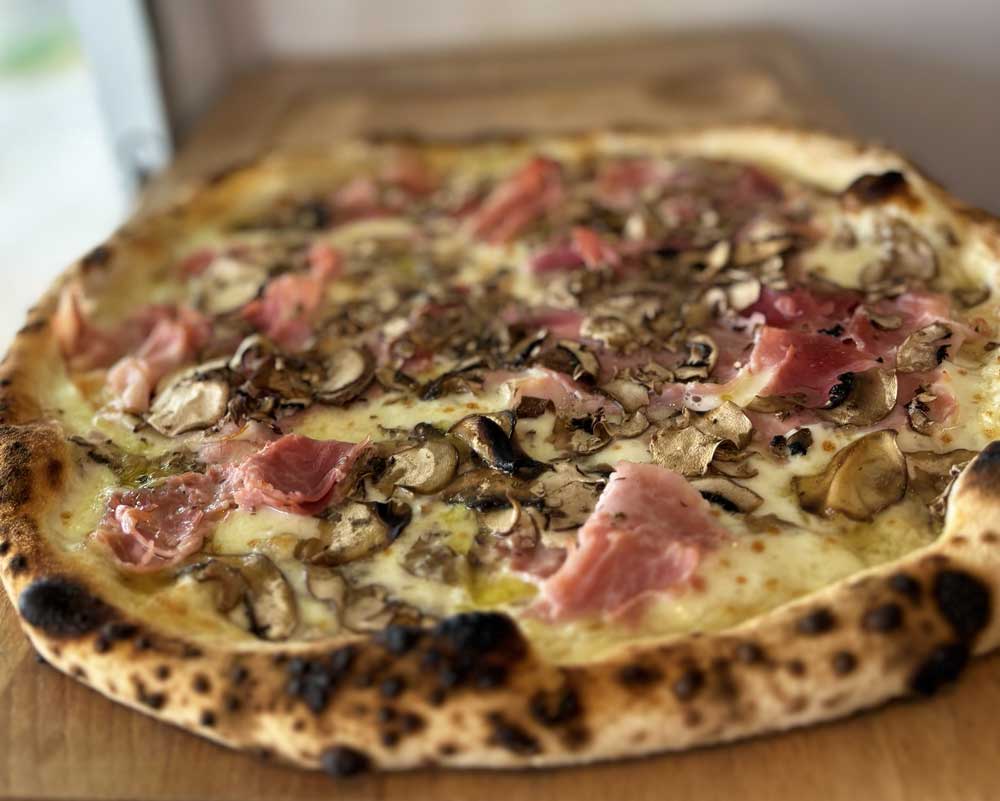 truffee pizza-truffee-foodtruck-chauffe-marcel